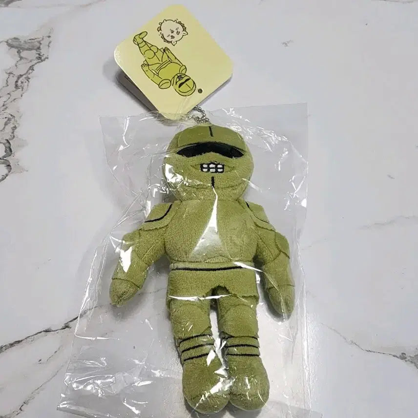 [BUNJANG] Chiikawa Ramen Kaboshi Mascot / 치이카와 먼작귀 라멘 갑옷씨 마스코트