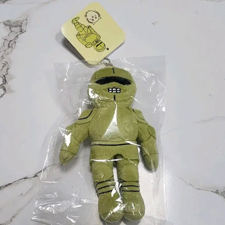 [BUNJANG] Chiikawa Ramen Kaboshi Mascot / 치이카와 먼작귀 라멘 갑옷씨 마스코트