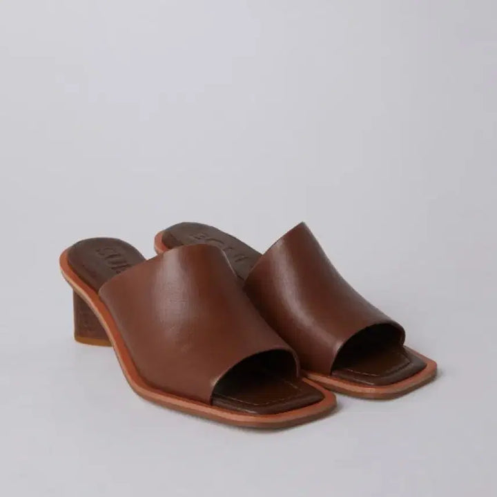 [BUNJANG] SCOMMAGNONNE Amber Sandals 245 / 245 슈콤마보니 앰버 샌들