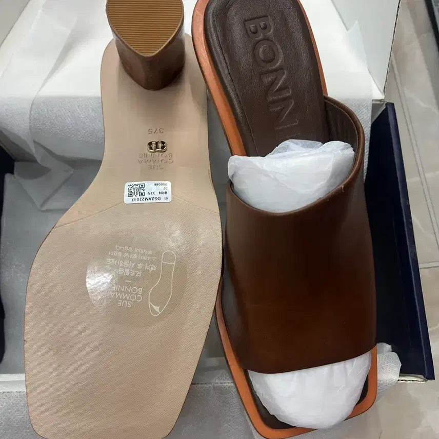 [BUNJANG] SCOMMAGNONNE Amber Sandals 245 / 245 슈콤마보니 앰버 샌들