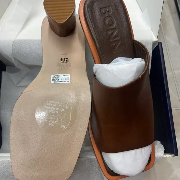 [BUNJANG] SCOMMAGNONNE Amber Sandals 245 / 245 슈콤마보니 앰버 샌들