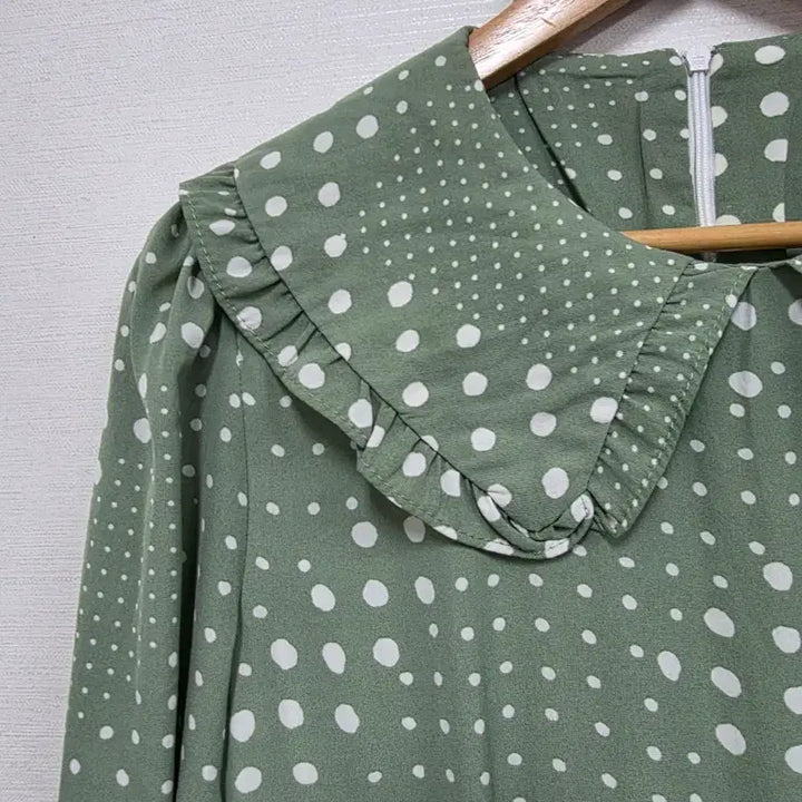 [BUNJANG] Mint Dot Collar Long Dress / 민트 도트 롱 원피스 카라넥(AI생성 착용컷)