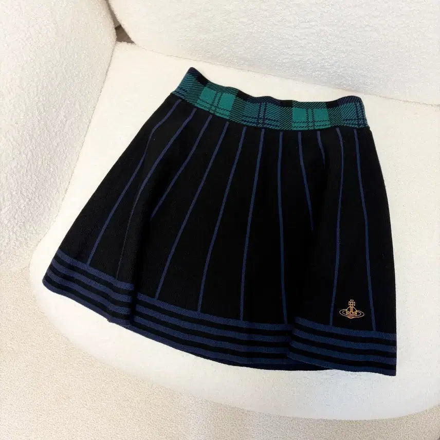 [BUNJANG] Vivienne Westwood Flare Skirt / 비비안웨스트우드 플레어 스커트 골프치마