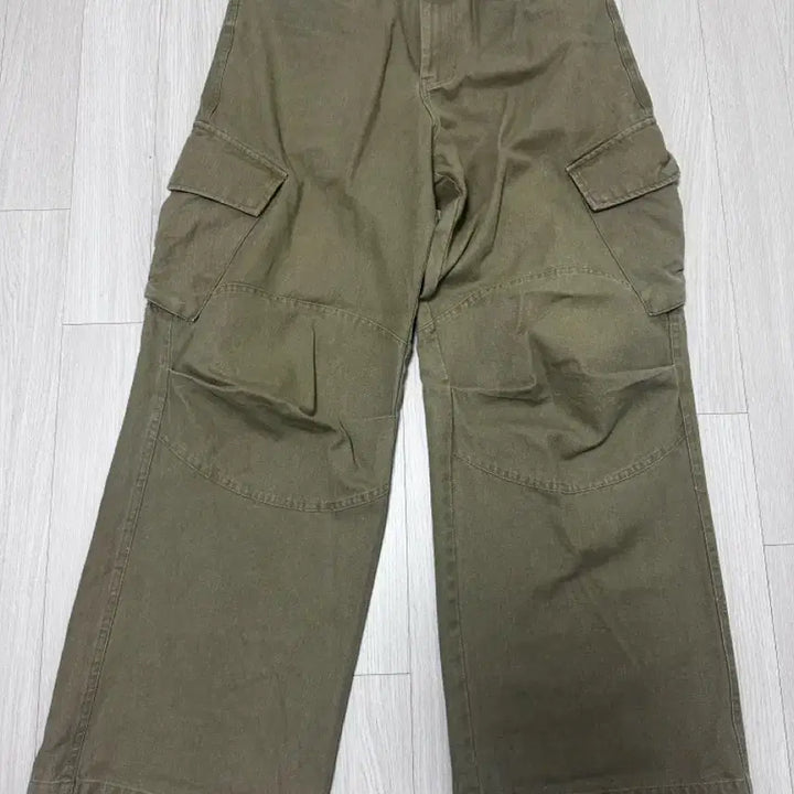 [BUNJANG] Dive In MooMSER Washed Bern Cargo Pants Beige Size 1 / 다이브인 무민서 워시드 베른카고 베이지 1사이즈
