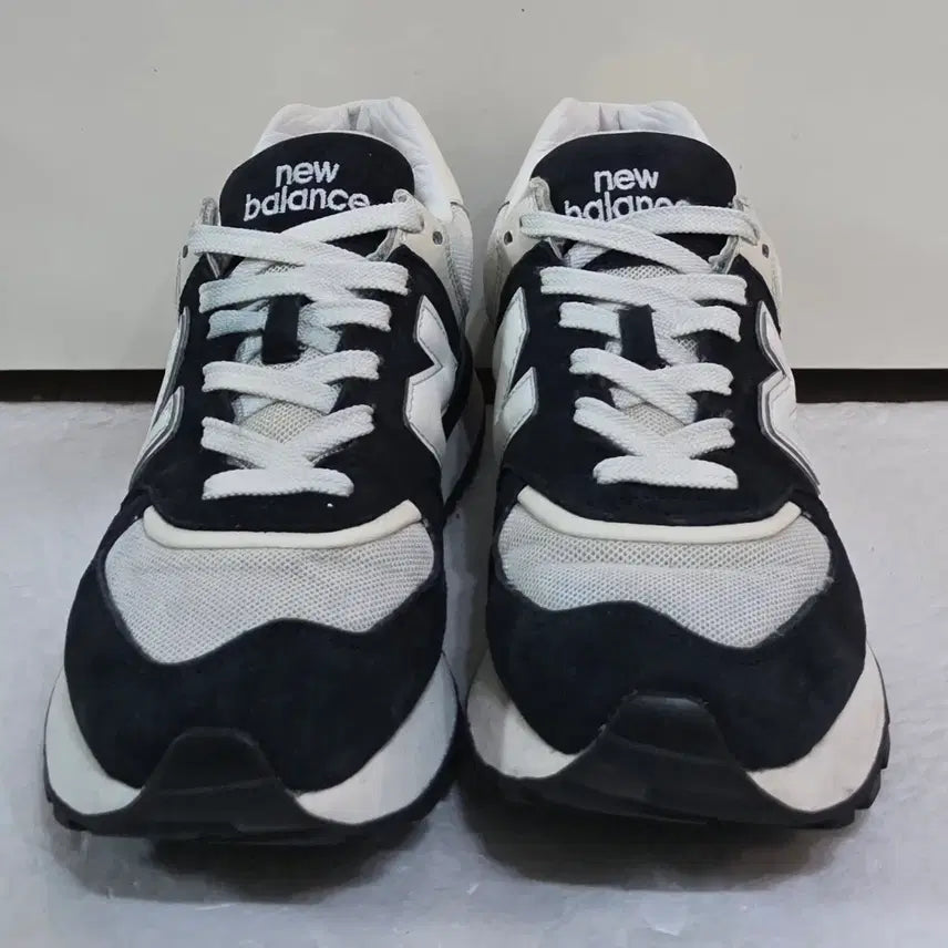 [BUNJANG] New Balance 574 Legacy Black Angora Sneakers / [235] 뉴발란스 574 레거시 블랙앙고라