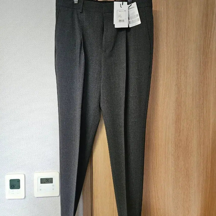 [BUNJANG] Theory Hobieart Slacks Charcoal Size 31 / 띠어리(Theory) 호비아트 슬랙스(차콜, 31)