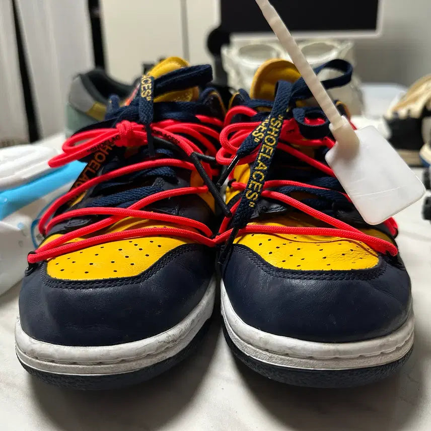 [BUNJANG] Nike x Off-White Dunk Low University Gold Midnight Navy / 나이키 x 오프화이트 덩크 로우 유니버시티 골드 미드나잇 네이비 265