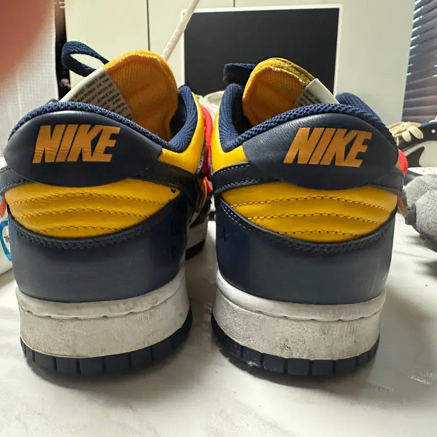 [BUNJANG] Nike x Off-White Dunk Low University Gold Midnight Navy / 나이키 x 오프화이트 덩크 로우 유니버시티 골드 미드나잇 네이비 265