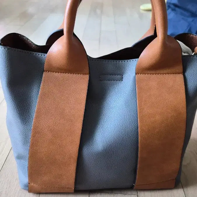 [BUNJANG] Two-Tone Tote Bag (Gray/Brown) / 회색/갈색 토트백 가방