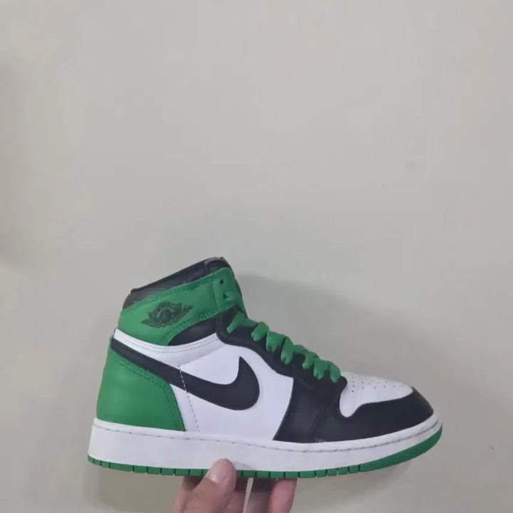 [BUNJANG] Nike Air Jordan 1 Retro High OG Lucky Green / [235] 나이키 에어조던1 레트로 하이 OG 럭키그린ㅡ단종매물,최저가
