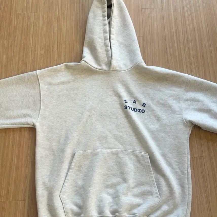 [BUNJANG] IAB Studio Light Grey Hoodie M / 아이앱 스튜디오 라이트그레이 후드티 M