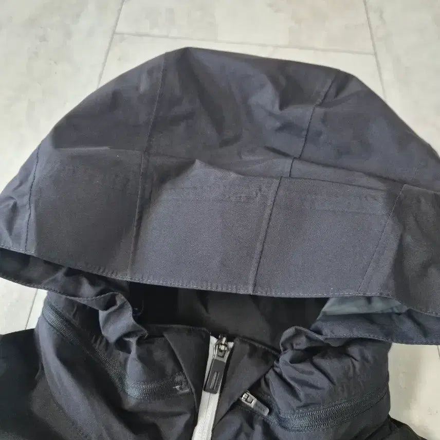 [BUNJANG] Nepa Gore-Tex Windbreaker Jacket / 여성 네파 고어텍스 바람막이 점퍼