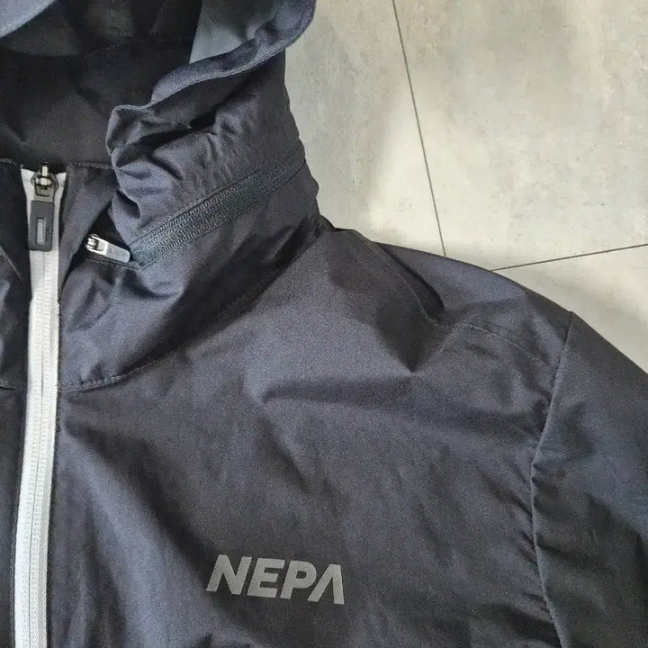 [BUNJANG] Nepa Gore-Tex Windbreaker Jacket / 여성 네파 고어텍스 바람막이 점퍼