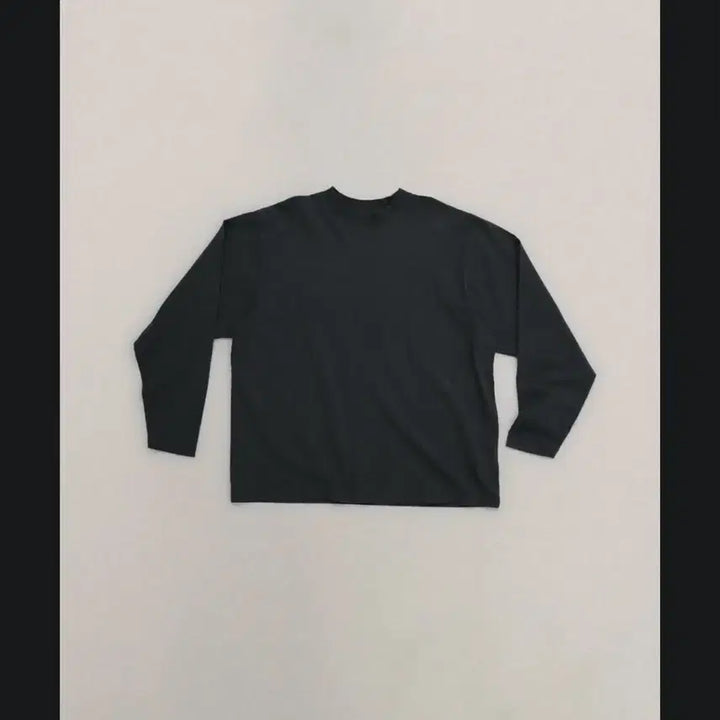 [BUNJANG] Easy Gap Short Sleeve T-Shirt (Light Grey, M) &amp; Long Sleeve T-Shirt (Black, M) / [m]이지갭 반팔 라이트 그레이, 긴팔 블랙