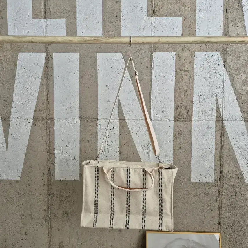 [BUNJANG] Alphabet Embroidery Stripe Canvas Tote Bag / 알파벳 자수 스트라이프 캔버스 토트백