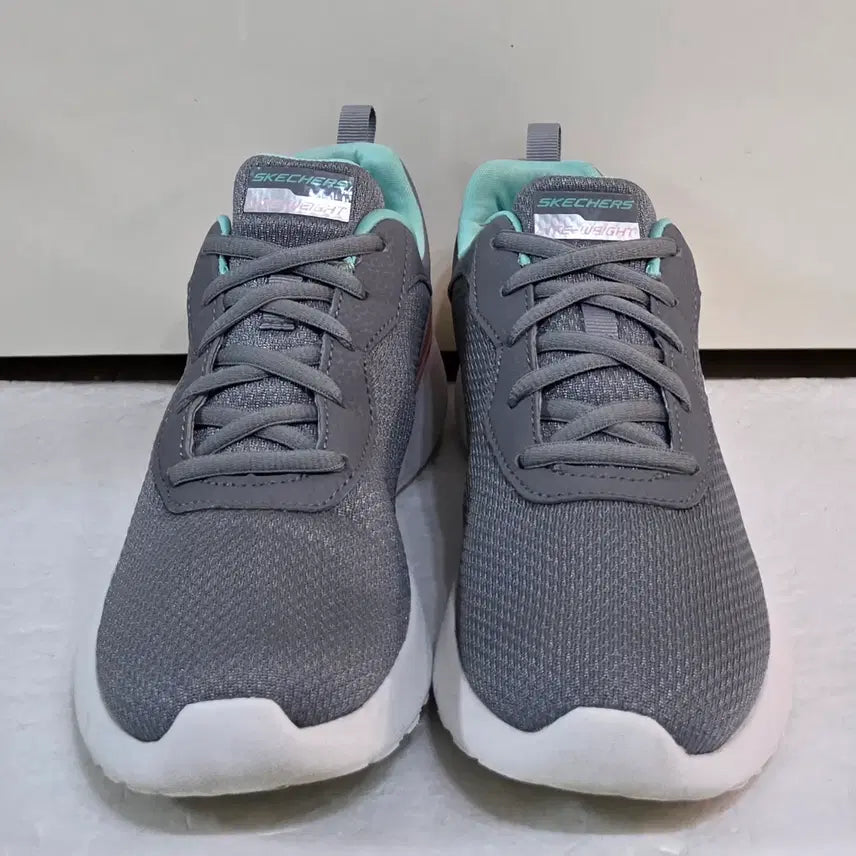 [BUNJANG] Skechers Sketch-Air Dynamite Radiant Green Mint Shoes / [240] 스케쳐스 스케치에어 다이나마이트-레이디언트 그린민트ㅡ최저가