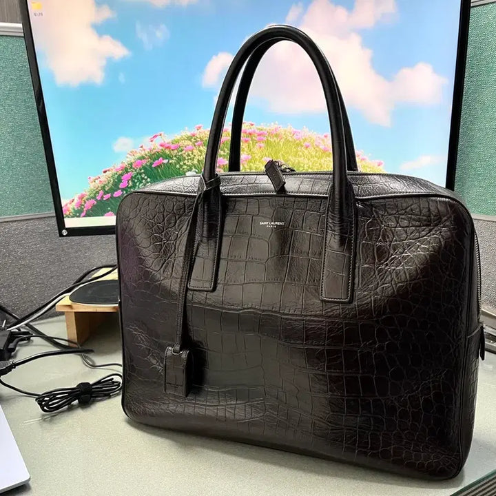 [BUNJANG] Saint Laurent Museum Croc-Embossed Leather Briefcase / 생로랑 뮤지엄 브리프케이스 서류가방 판매합니다.
