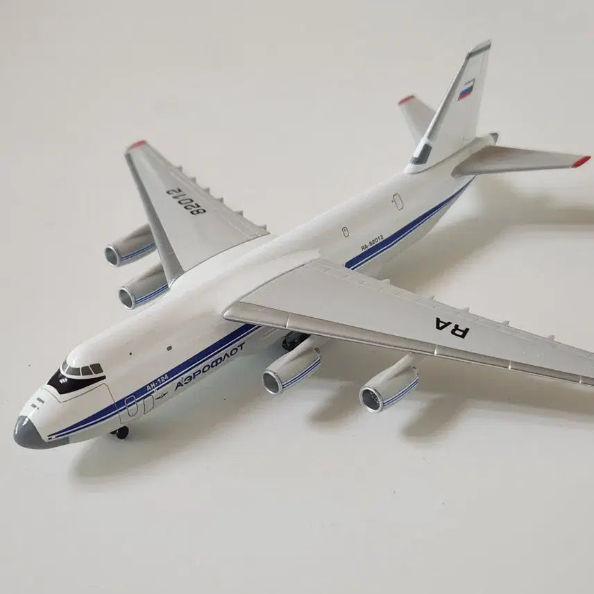 [BUNJANG] Herpa Antonov AN-124 1:500 Diecast Model Aircraft / Herpa AEROFLOT AN-124 항공기 모형
