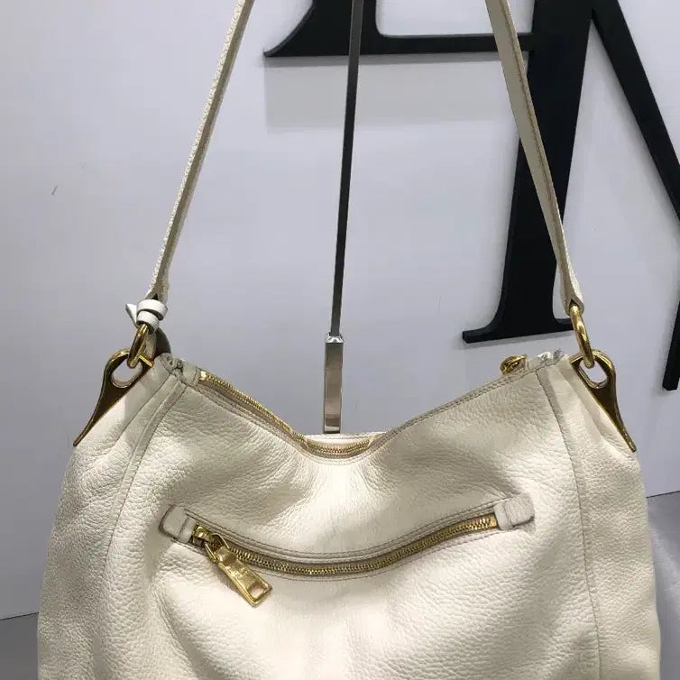 [BUNJANG] Prada White Leather Shoulder Bag / 프라다 화이트 레더 숄더백