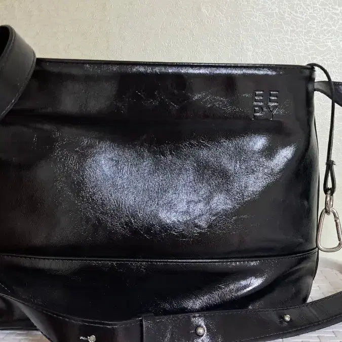 [BUNJANG] E.P. Plain Bag Shoulder Bag Crossbody Bag / 이피 플레인백 수지가방 숄더백 크로스백