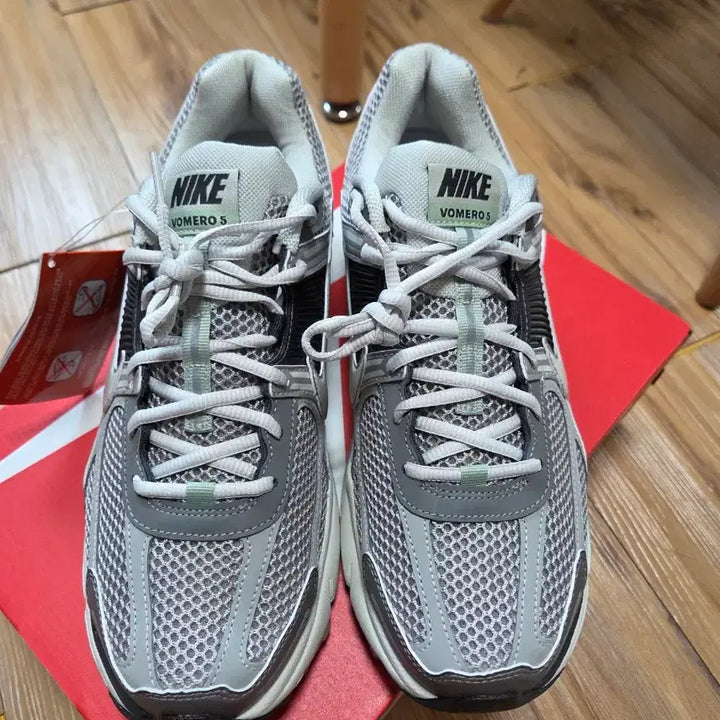 [BUNJANG] Nike Zoom Vomero 5 Cobblestone Women&