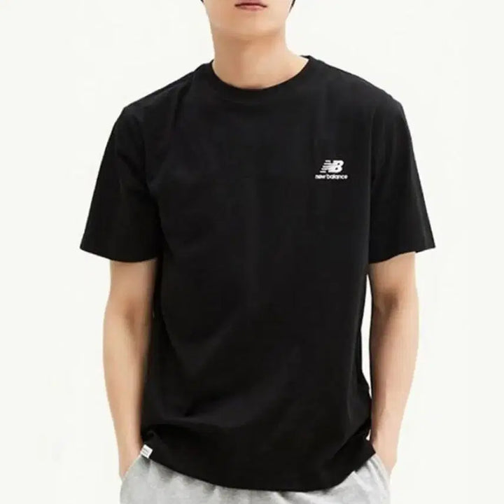 [BUNJANG] New Balance Black Logo Short Sleeve T-Shirt / 뉴발란스 블랙 로고 반팔 티셔츠 새상품