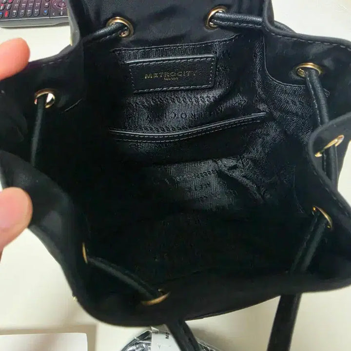[BUNJANG] Metrost M241MT5526Z Small Bucket Bag Black / 메트로시티 버킷백 스몰 블랙 M241MT5526Z