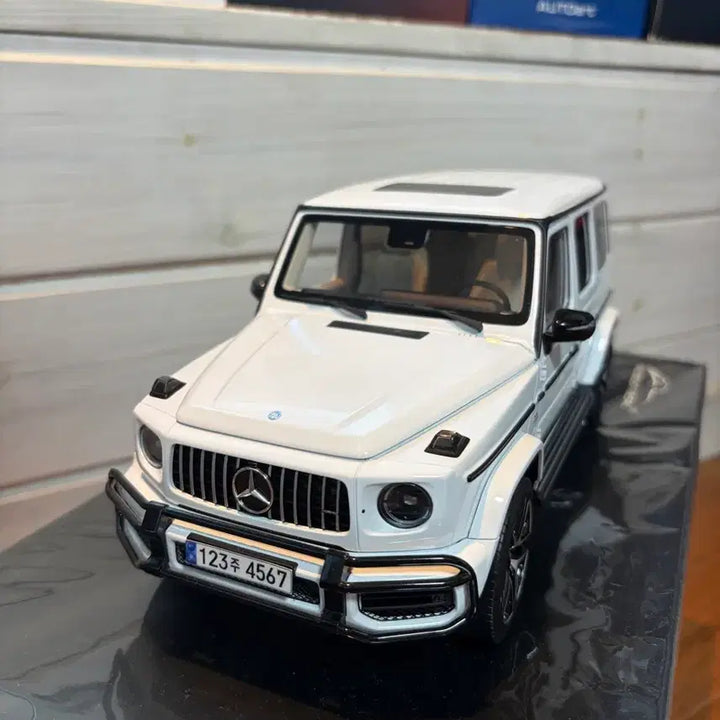 [BUNJANG] Almost Real 1:18 Mercedes-Benz G63 AMG Diecast Model / 1:18 올모스트리얼 벤츠 G63 AMG 다이캐스트 판매