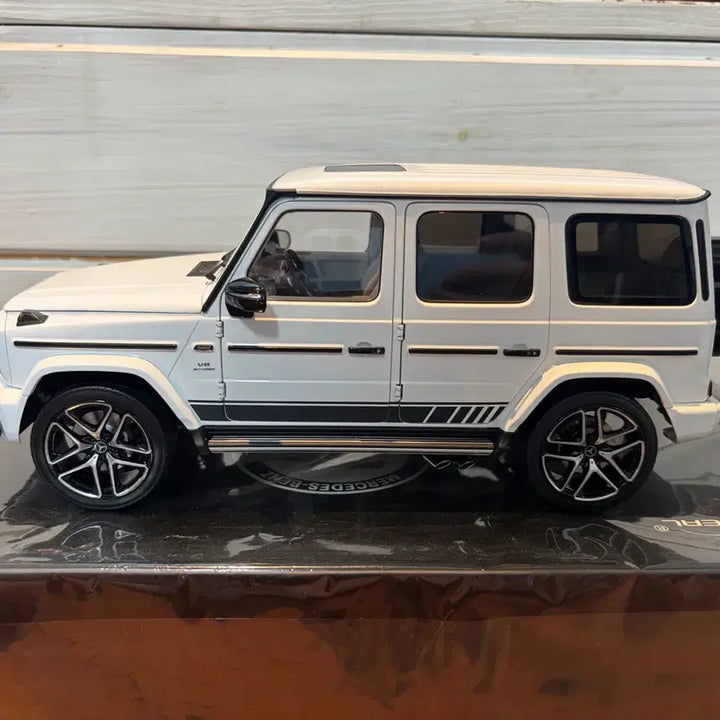 [BUNJANG] Almost Real 1:18 Mercedes-Benz G63 AMG Diecast Model / 1:18 올모스트리얼 벤츠 G63 AMG 다이캐스트 판매