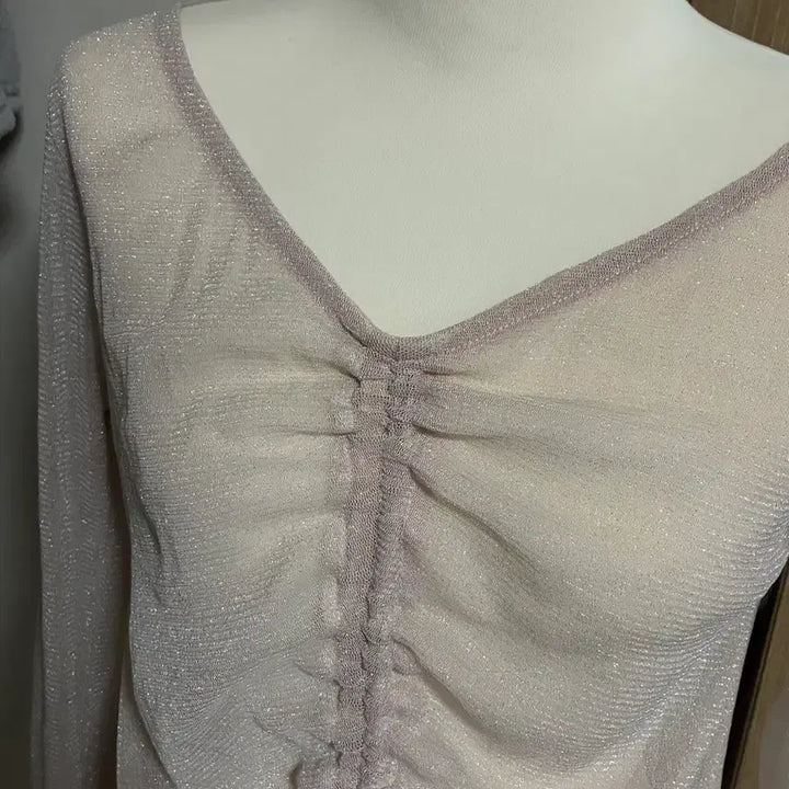 [BUNJANG] Sheer Glitter Shirring Sleeve Blouse / 시스루 글리터 셔링 슬리브