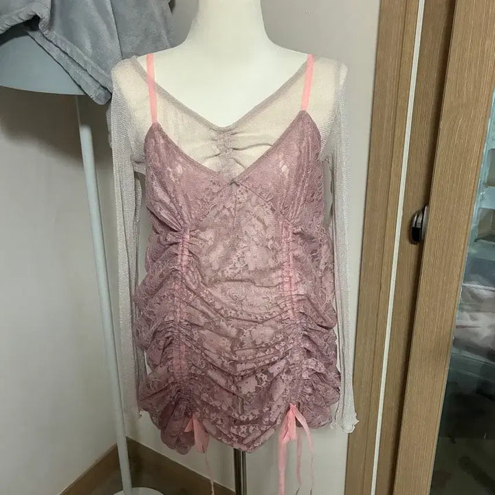 [BUNJANG] Pink Lace Shirring Top / 핑크 레이스 셔링 탑