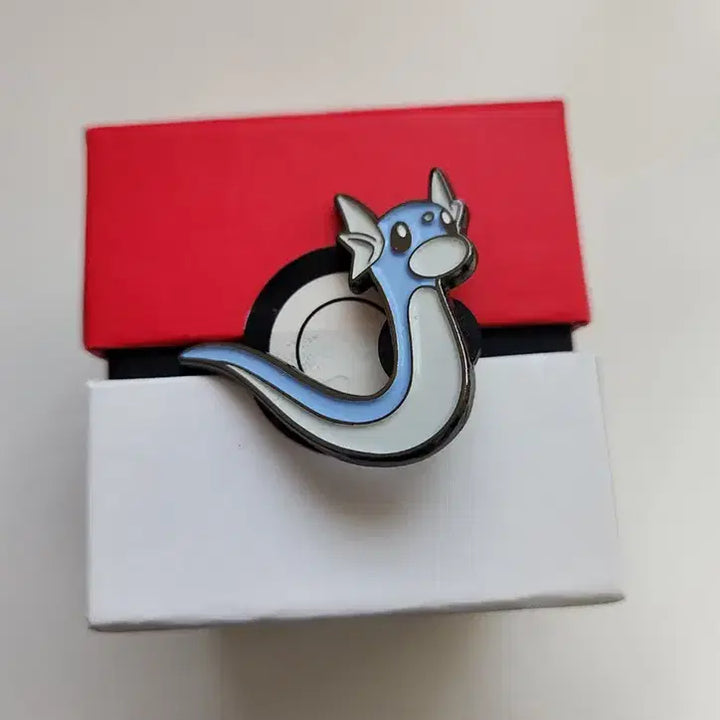 [BUNJANG] CGV Cinéshop Pokemon Random Badge Dratini / CGV 씨네샵 포켓몬 랜덤 뱃지 미뇽