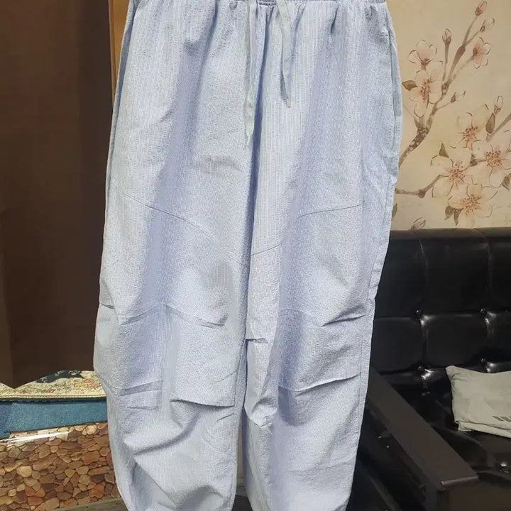 [BUNJANG] Newdaon Blue Stripe Balloon Fit Jogger Pants / 뉴다온 블루 스트라이프 벌룬핏 조거 팬츠