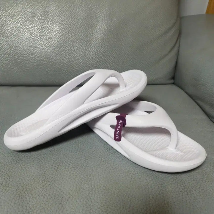 [BUNJANG] Saint Satin White Sandals 280 / 새인트새틴 화이트샌들 280