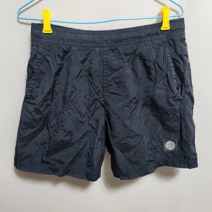 [BUNJANG] Stone Island Black Shorts / 스톤아일랜드 블랙 반바지