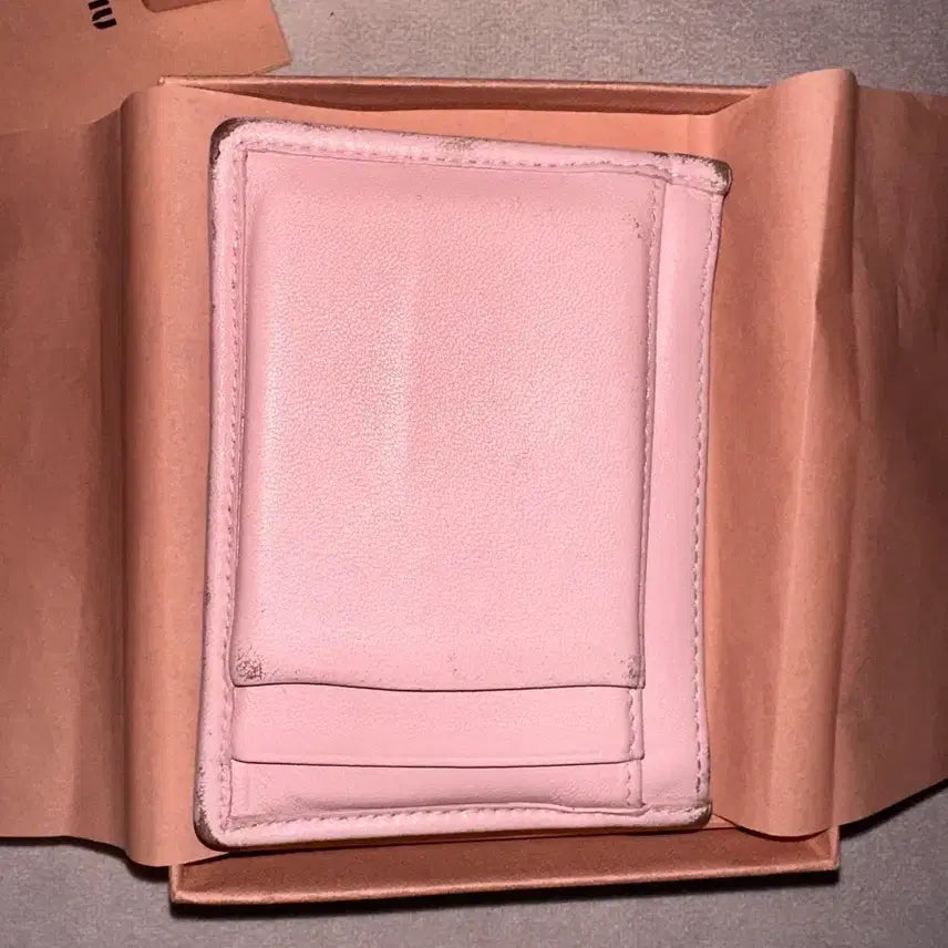 [BUNJANG] Miu Miu Matelassé Card Holder Pink / 미우미우 마테라쎄 카드지갑 핑크
