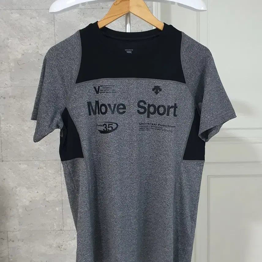 [BUNJANG] Descente Functional Round Neck Short Sleeve T-Shirt / 데상트 기능성 라운드 반팔티 95