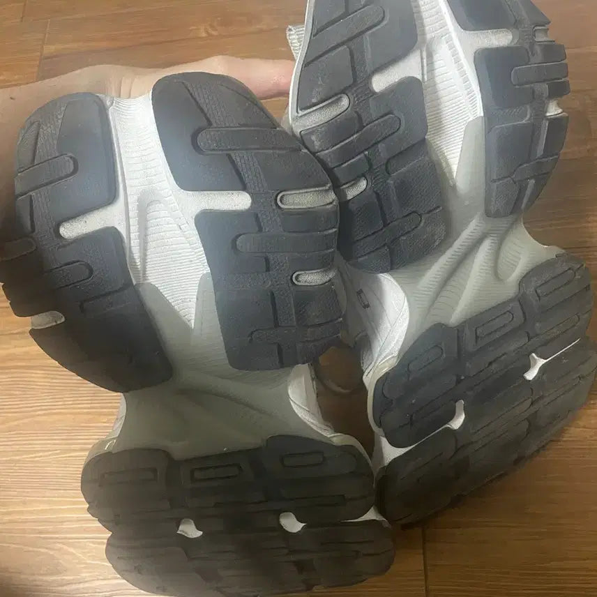 [BUNJANG] Balenciaga Cargo Sneakers Size 39 / 발렌시아가 카고스니커즈 39