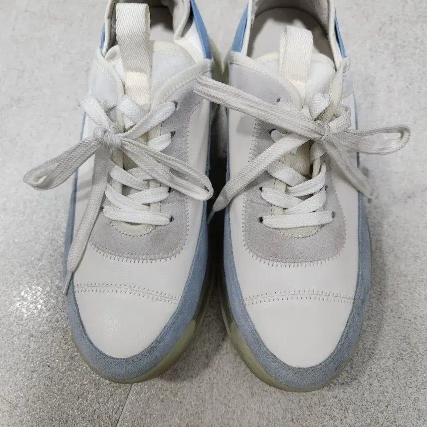 [BUNJANG] Vera Wang Genuine Air Sneakers Size 235 / 베라왕 정품  에어  스니커즈 상태좋아요  사이즈 235