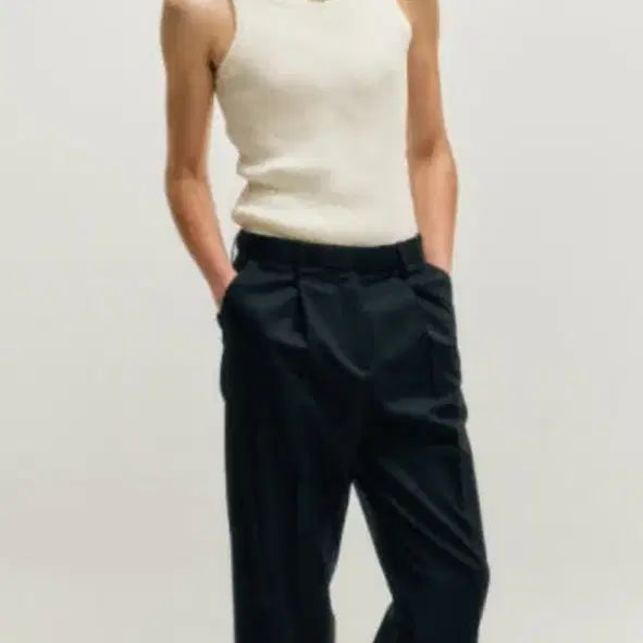 [BUNJANG] Noirer Black Wool One-Tuck Relaxed Fit Slacks (Size 48) / (5/10까지 판매) 노이어 블랙 울 원 턱 릴렉스 슬랙스 48