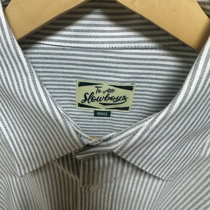 [BUNJANG] Beslow Oversized Stripe Shirt / 비슬로우 오버핏 스트라이프 셔츠