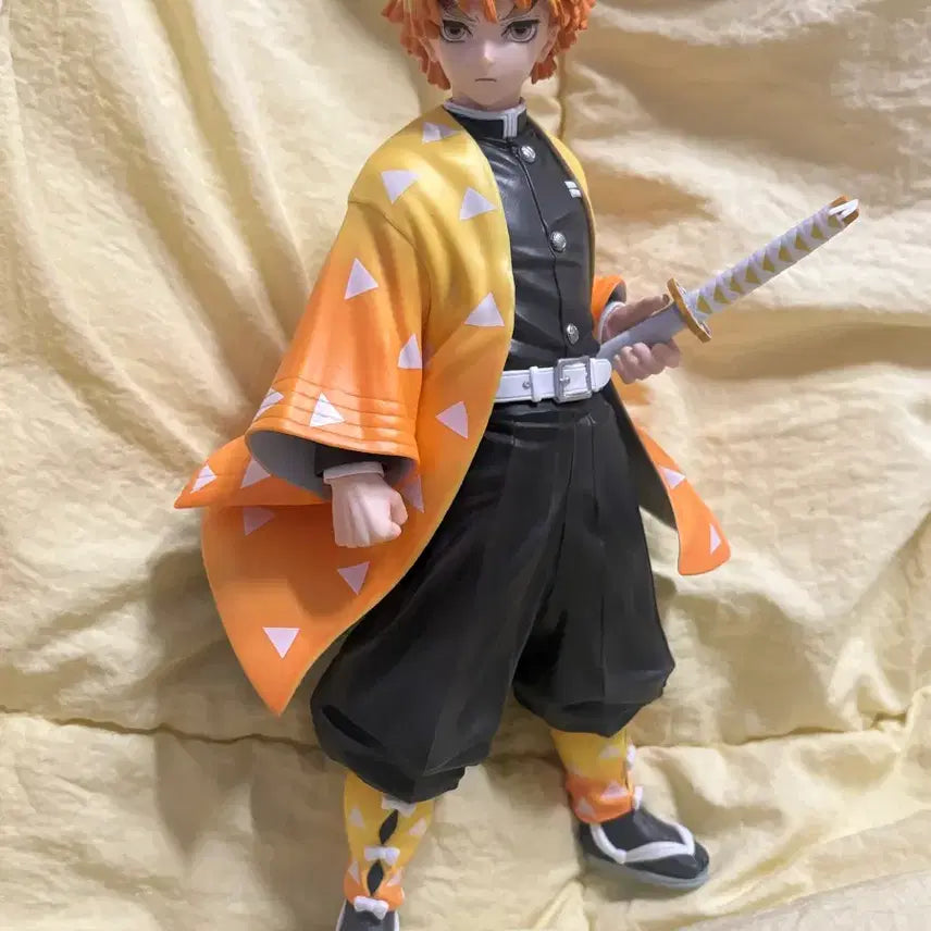 [BUNJANG] Demon Slayer Zenitsu Ichiban Kuji Prize A Figure / 귀멸의칼날 젠이츠 제일복권 A상 피규어 (마지막 가격내림)