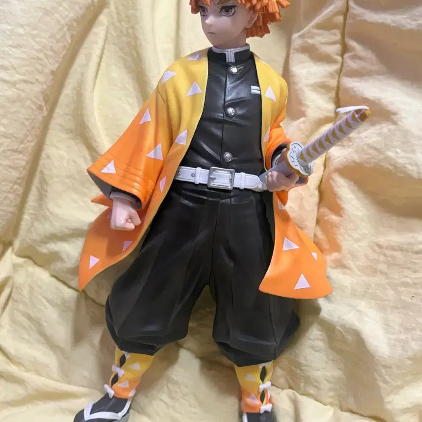 [BUNJANG] Demon Slayer Zenitsu Ichiban Kuji Prize A Figure / 귀멸의칼날 젠이츠 제일복권 A상 피규어 (마지막 가격내림)