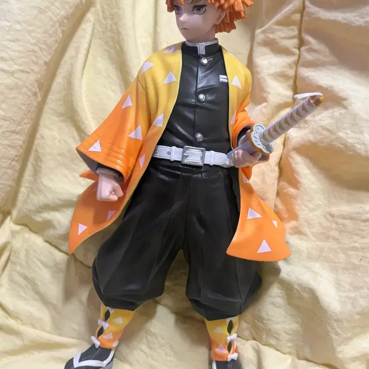 [BUNJANG] Demon Slayer Zenitsu Ichiban Kuji Prize A Figure / 귀멸의칼날 젠이츠 제일복권 A상 피규어 (마지막 가격내림)