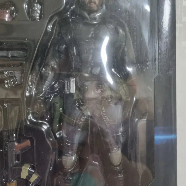 [BUNJANG] Square Enix Play Arts Kai Metal Gear Solid V: The Phantom Pain Venom Snake Sneaking Suit Version (Sealed) / 미개봉 플레이아츠 메탈기어솔리드5 스네이크 피규어 입니다