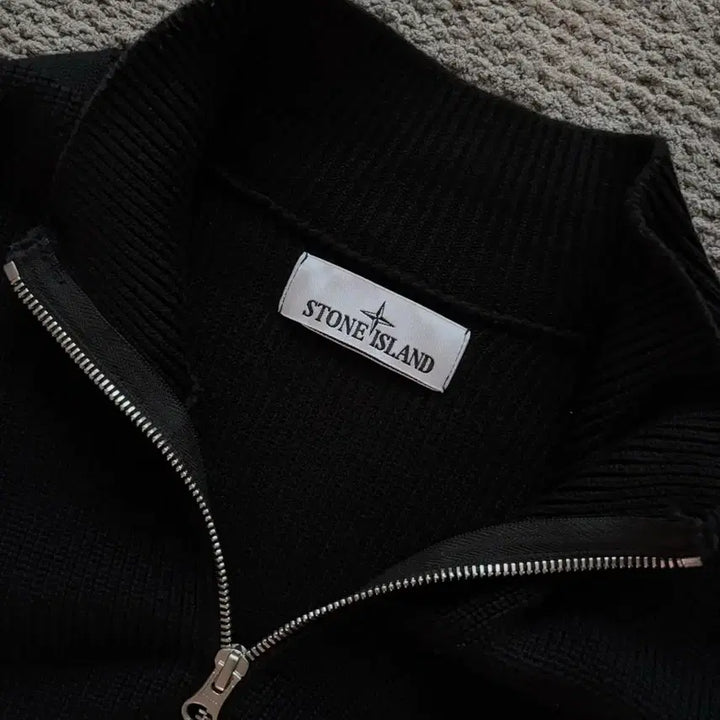 [BUNJANG] Stone Island Knit Zip-Up Black M / 스톤아일랜드 니트 집업 블랙 m