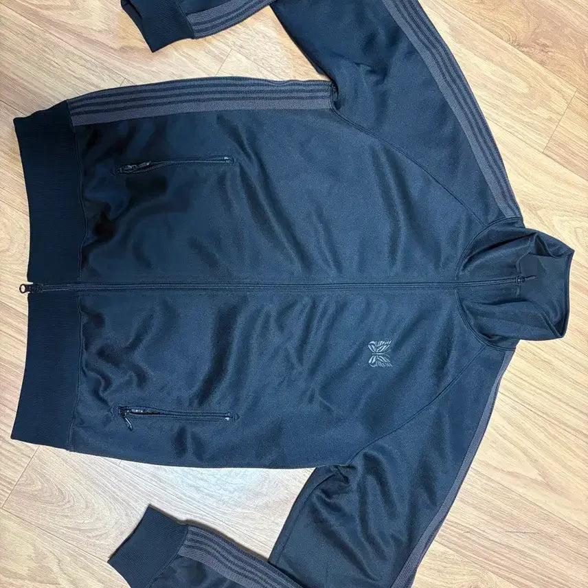 [BUNJANG] Needles Track Jacket Poly Smooth Black Dark Brown / 니들스 트랙 자켓 폴리 스무스 블랙 다크 브라운 M