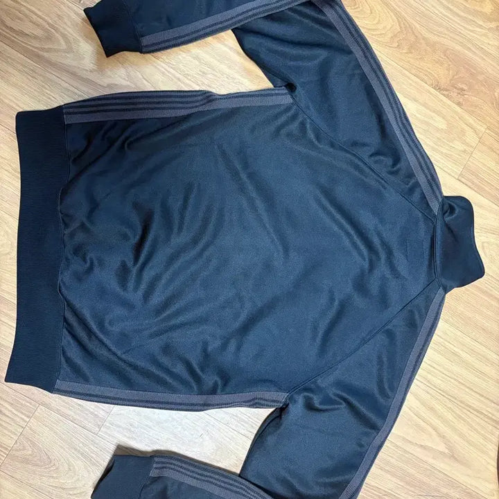 [BUNJANG] Needles Track Jacket Poly Smooth Black Dark Brown / 니들스 트랙 자켓 폴리 스무스 블랙 다크 브라운 M