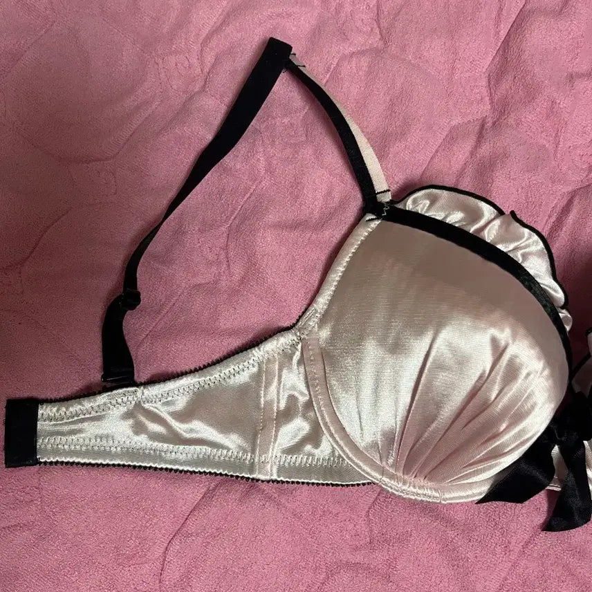 [BUNJANG] Aiméeフィール Pink Satin Bra 65E / 에메필 핑크 새틴 광택 브라 브래지어 65E
