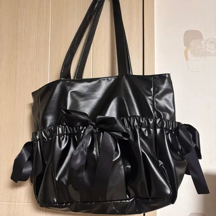 [BUNJANG] Black Ribbon Ita Bag Shoulder Bag / 블랙 리본 덕질 가방 숄더백 이타백